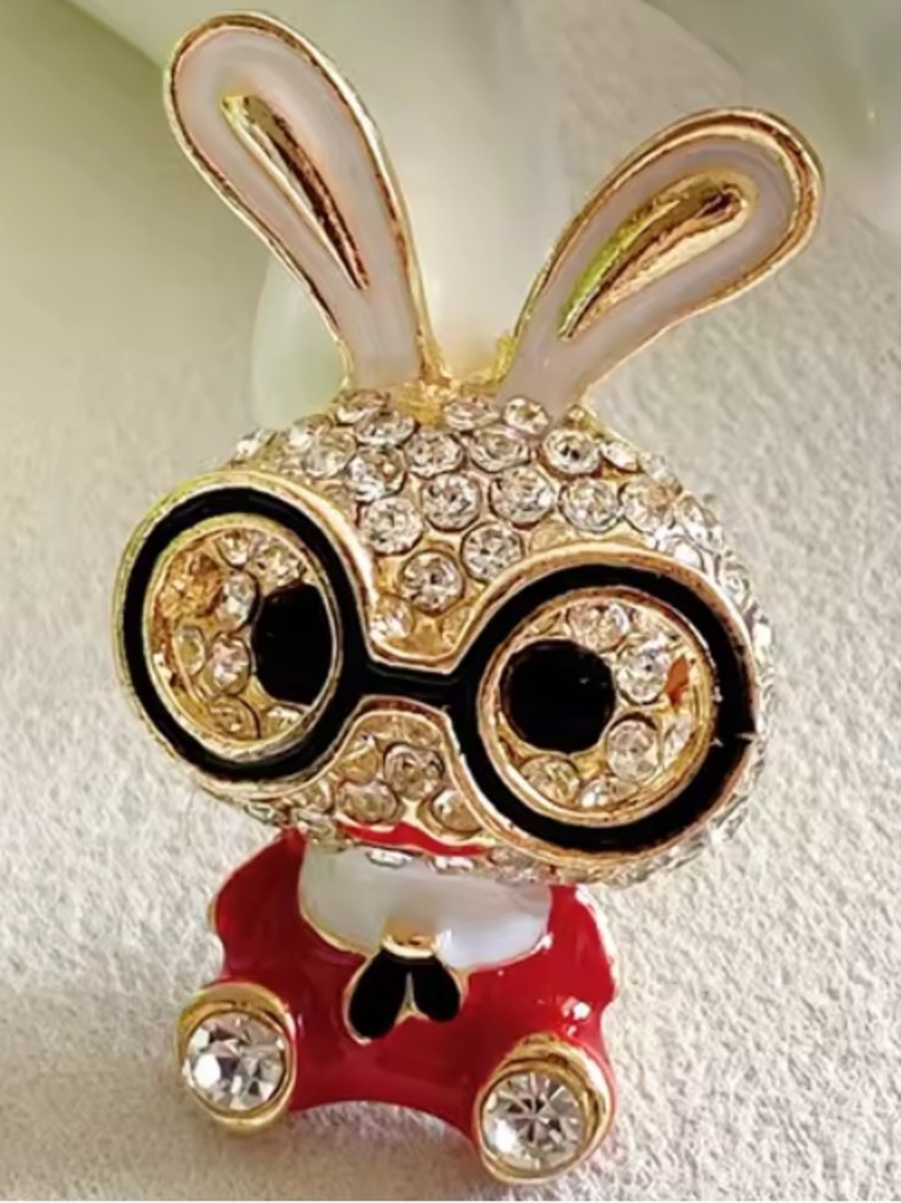 New! Anthropologie Gold-Tone Bunny Brooch with Red Enamel and Clear Crystals - Picture 4 of 8
